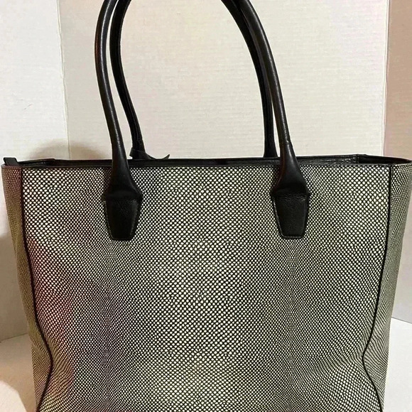 Cole Haan Isabella print lizard leather shoulder handbag - Picture 2 of 13